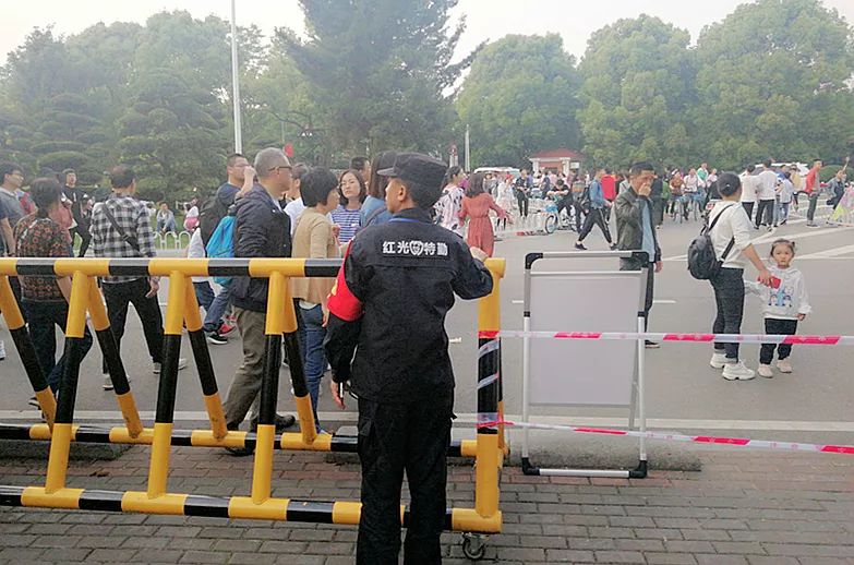 長(zhǎng)沙紅光保安服務(wù)有限公司,長(zhǎng)沙安保服務(wù),長(zhǎng)沙安全服務(wù),長(zhǎng)沙非武裝押運(yùn),勞務(wù)派遣服務(wù)