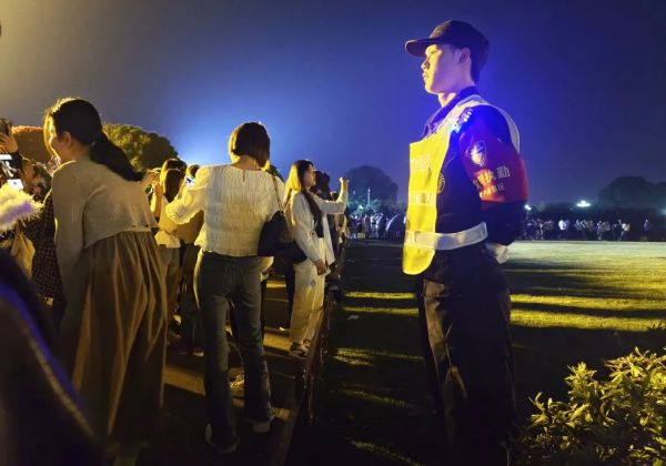 長沙紅光保安服務(wù)有限公司,長沙安保服務(wù),長沙安全服務(wù),長沙非武裝押運,勞務(wù)派遣服務(wù)