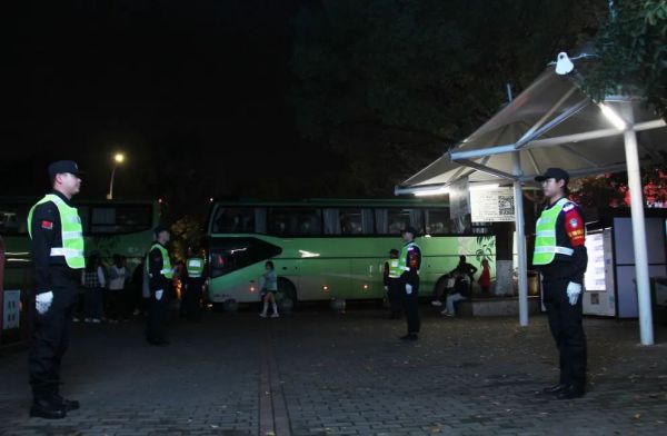 長沙紅光保安服務(wù)有限公司,長沙安保服務(wù),長沙安全服務(wù),長沙非武裝押運,勞務(wù)派遣服務(wù)