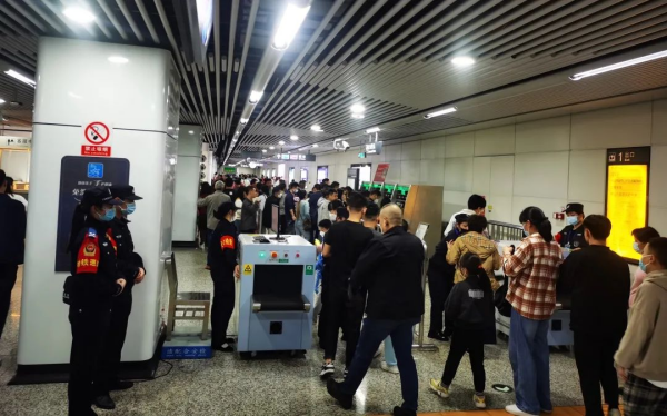 長(zhǎng)沙紅光保安服務(wù)有限公司,長(zhǎng)沙安保服務(wù),長(zhǎng)沙安全服務(wù),長(zhǎng)沙非武裝押運(yùn),勞務(wù)派遣服務(wù)