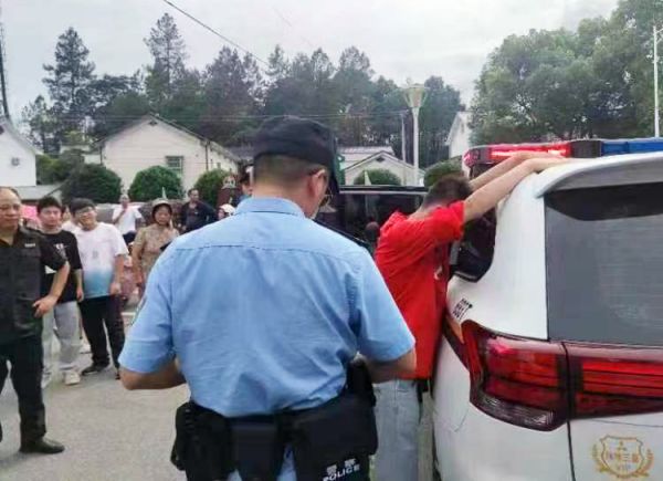 長(zhǎng)沙紅光保安服務(wù)有限公司,長(zhǎng)沙安保服務(wù),長(zhǎng)沙安全服務(wù),長(zhǎng)沙非武裝押運(yùn),勞務(wù)派遣服務(wù)