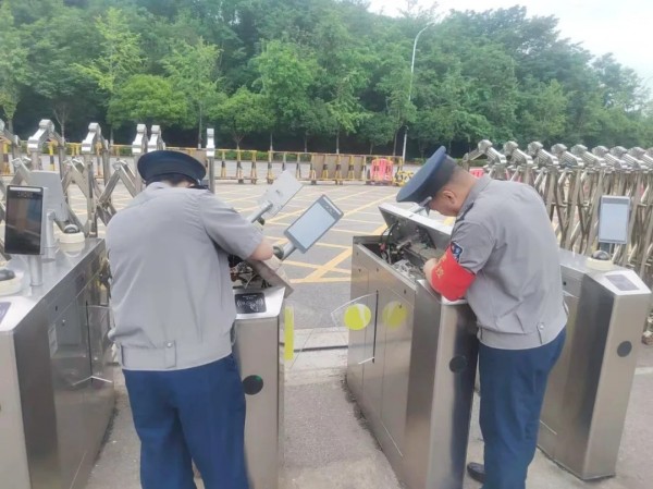 長沙紅光保安服務(wù)有限公司,長沙安保服務(wù),長沙安全服務(wù),長沙非武裝押運(yùn),勞務(wù)派遣服務(wù)