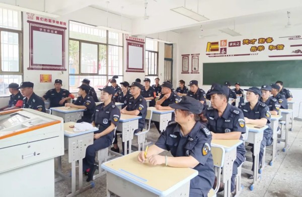 長沙紅光保安服務有限公司,長沙安保服務,長沙安全服務,長沙非武裝押運,勞務派遣服務