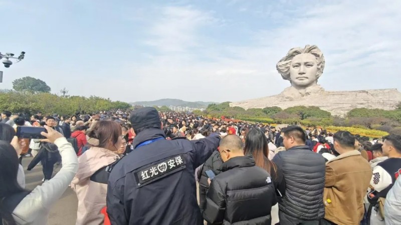 長沙紅光保安服務(wù)有限公司,長沙安保服務(wù),長沙安全服務(wù),長沙非武裝押運(yùn),勞務(wù)派遣服務(wù)