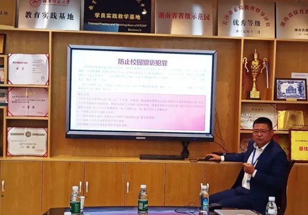 長沙紅光保安服務(wù)有限公司,長沙安保服務(wù),長沙安全服務(wù),長沙非武裝押運(yùn),勞務(wù)派遣服務(wù)