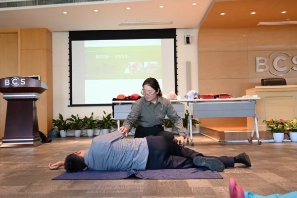 長沙紅光保安服務(wù)有限公司,長沙安保服務(wù),長沙安全服務(wù),長沙非武裝押運(yùn),勞務(wù)派遣服務(wù)