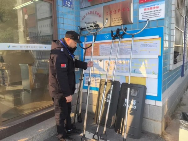 長(zhǎng)沙紅光保安服務(wù)有限公司,長(zhǎng)沙安保服務(wù),長(zhǎng)沙安全服務(wù),長(zhǎng)沙非武裝押運(yùn),勞務(wù)派遣服務(wù)