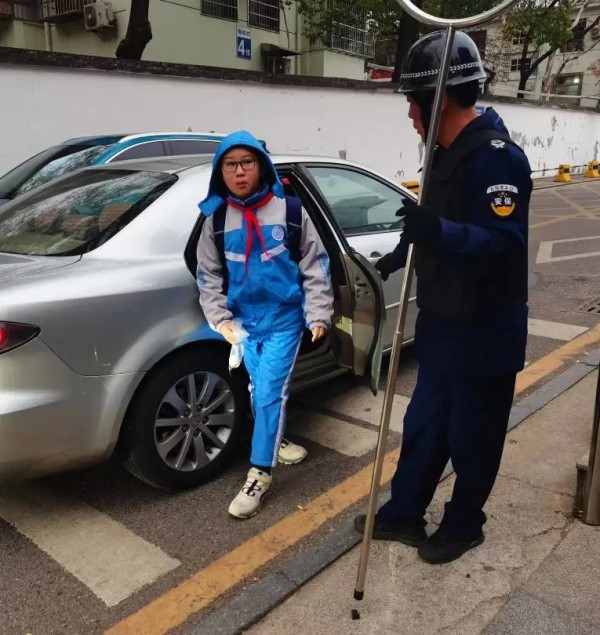 長(zhǎng)沙紅光保安服務(wù)有限公司,長(zhǎng)沙安保服務(wù),長(zhǎng)沙安全服務(wù),長(zhǎng)沙非武裝押運(yùn),勞務(wù)派遣服務(wù)